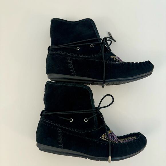 The Sak Helena Moccasin Black Suede Booties Embellished Beaded Boots 6.5 - Picture 6 of 11